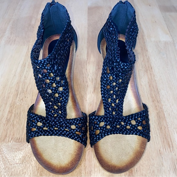 NWT PATRIZIA by Spring Steps Larunda Size 7 Black Wedges with Zipper Enclosures - Picture 10 of 10